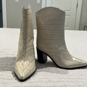 Schutz boots almond color size 7b. New never worn.